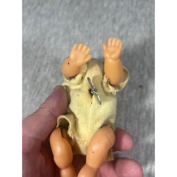 Vintage Mechanical Key Wind Up Rubber Head Crawling Baby Doll - Picture 4 of 5